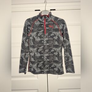 Puma Boys M Gray Camo Red Outline Quarter Zip Pullover